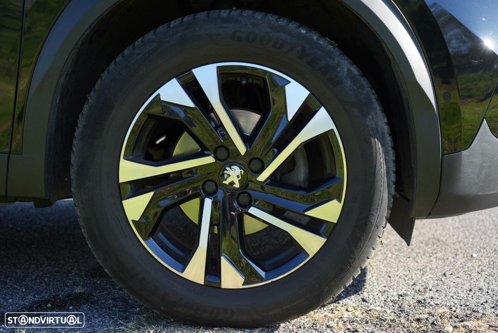 Peugeot 2008 1.2 PureTech GT EAT8 - 15