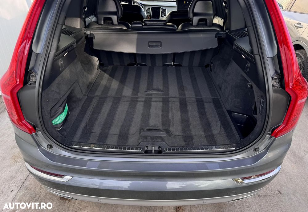 Volvo XC 90 D5 AWD Geartronic Inscription - 22