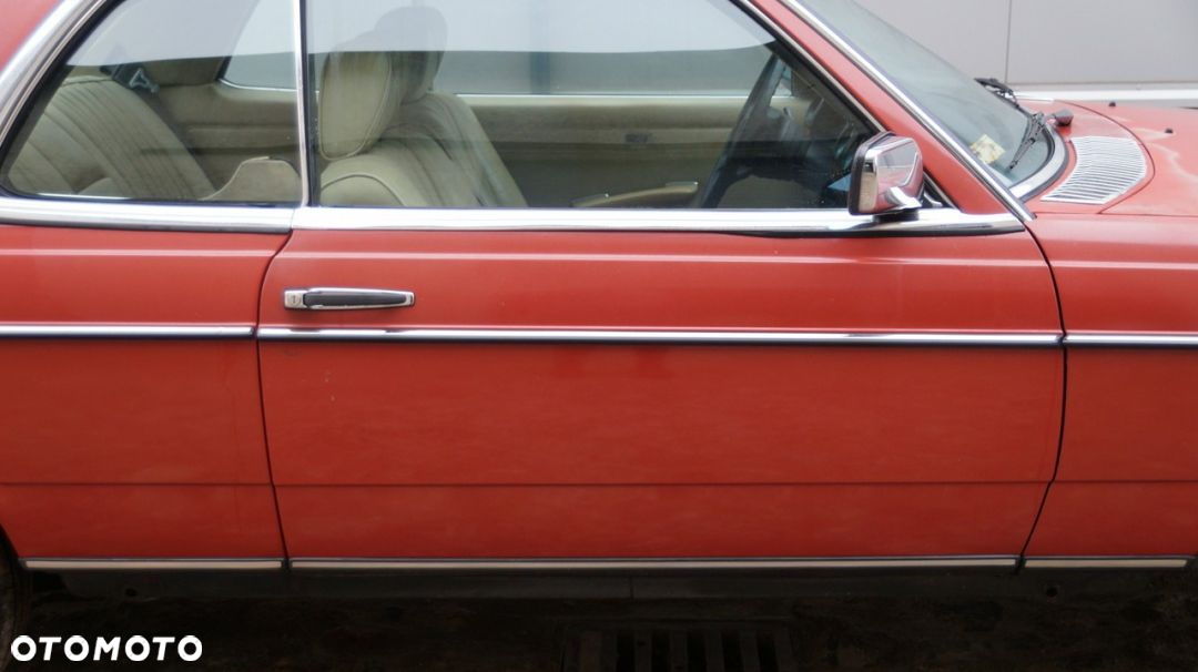 Mercedes-Benz W123 - 16