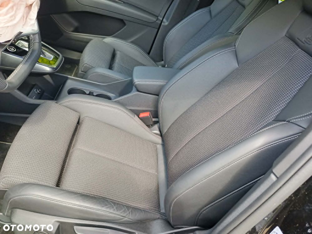 Audi Q4 e-tron 45 82kWh S Line - 23