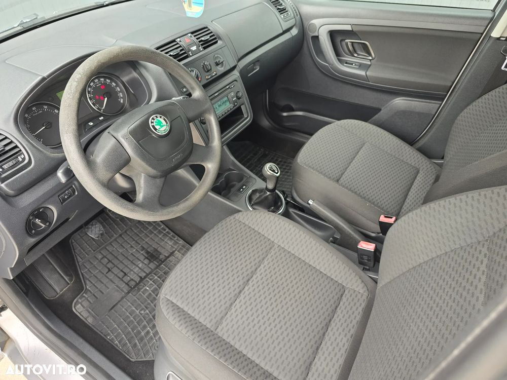 Skoda Fabia 1.2 HTP Ambiente - 6