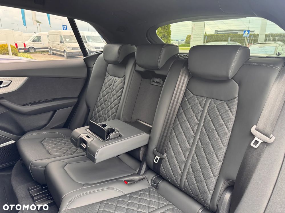 Audi Q8 TFSI e PHEV 360 kW Quattro Tiptronic - 30