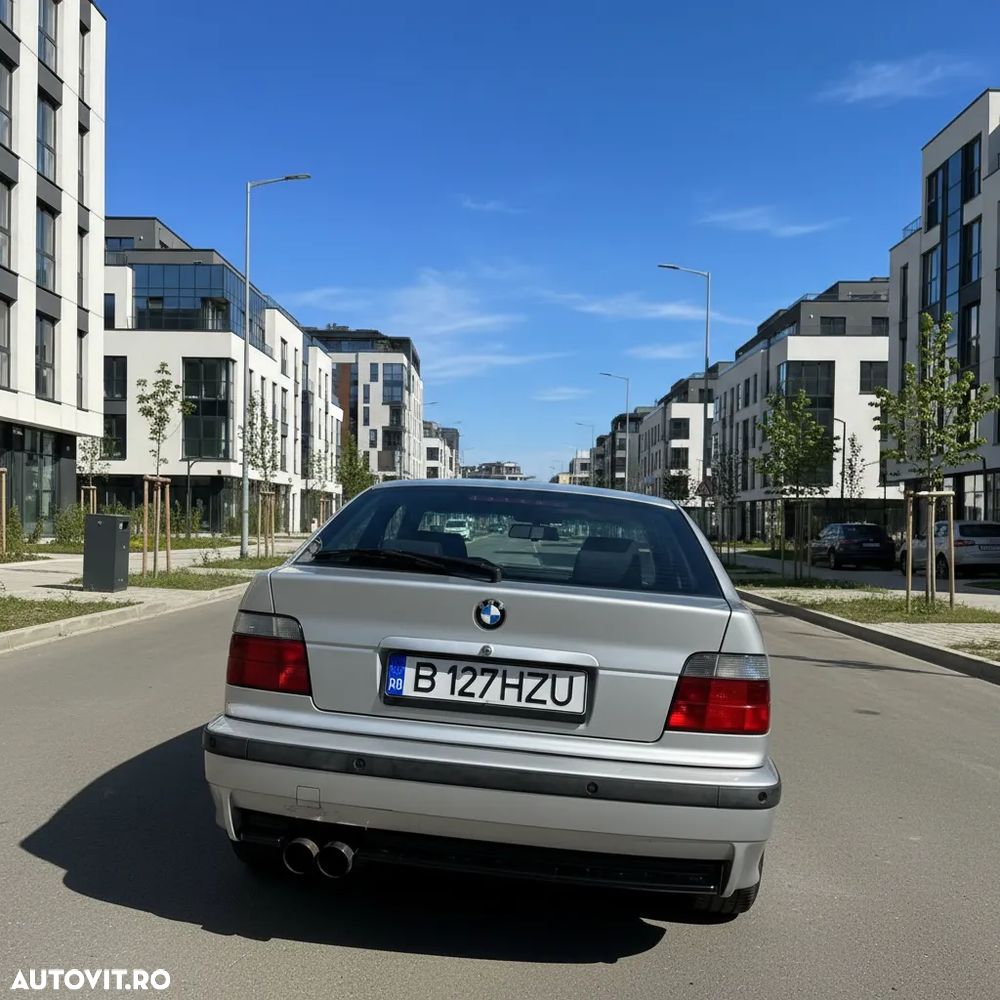 BMW Seria 3 316i - 5