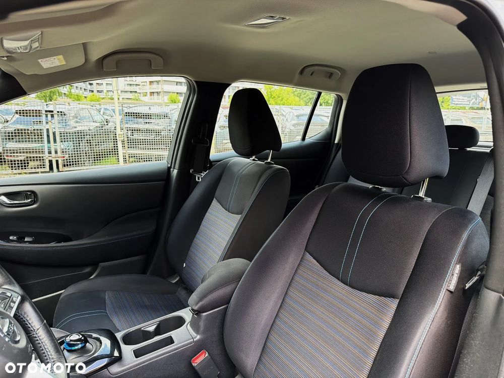 Nissan Leaf 40kWh N-Connecta - 13