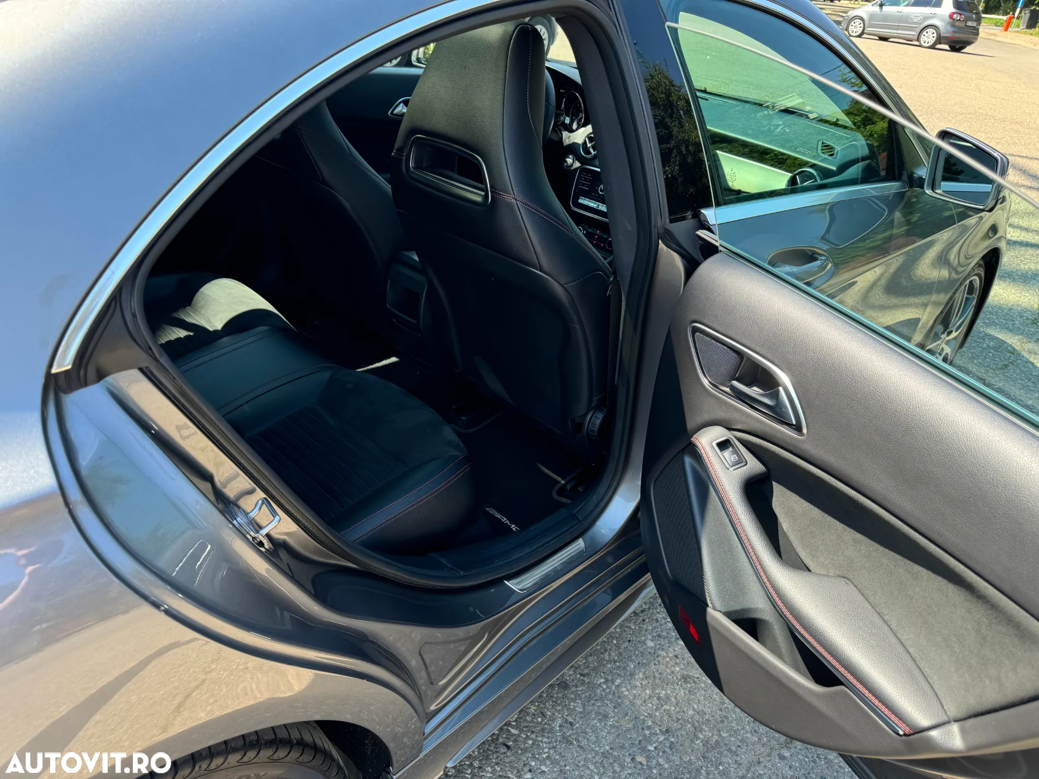 Mercedes-Benz CLA Shooting Brake 180 7G-DCT AMG Line - 15