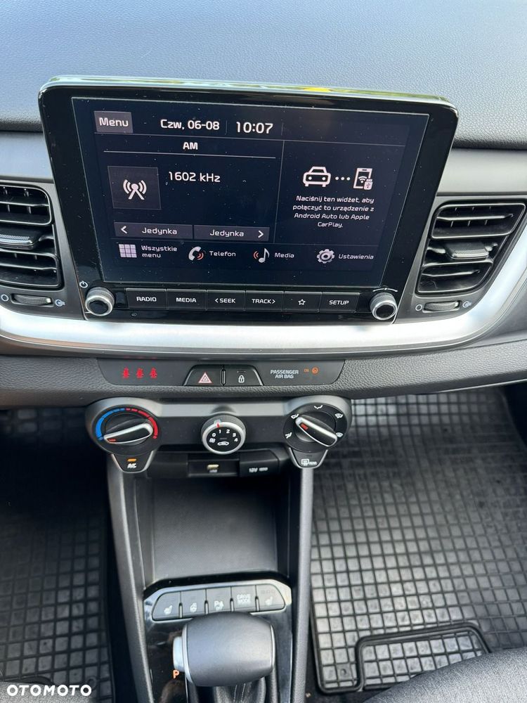 Kia Stonic - 24