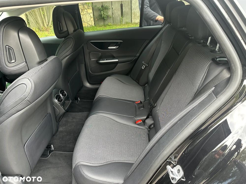Mercedes-Benz Klasa C 200 d mHEV Avantgarde - 12
