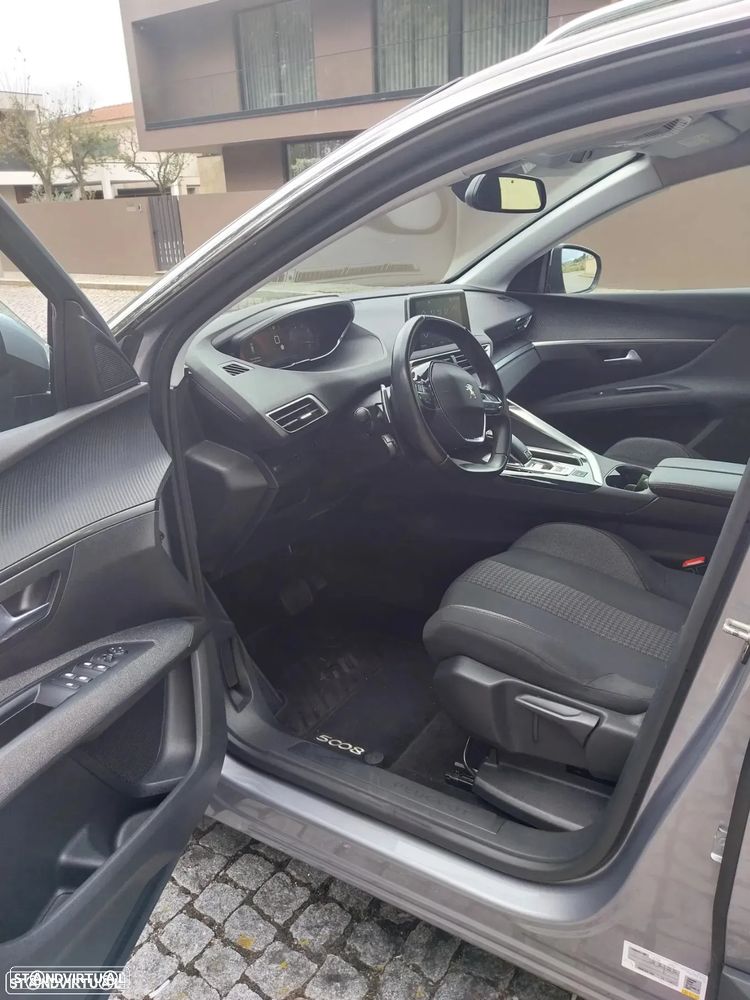 Peugeot 5008 - 13