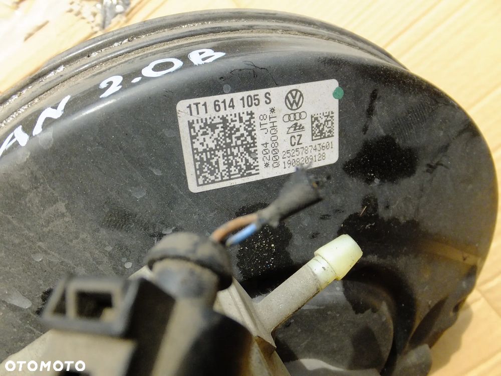 serwo pompa hamulcowa vw touran I 2,0 b 2008r  1T1614105S - 2