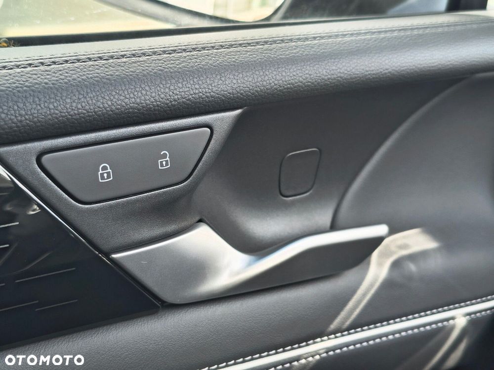 Volkswagen Tiguan - 11