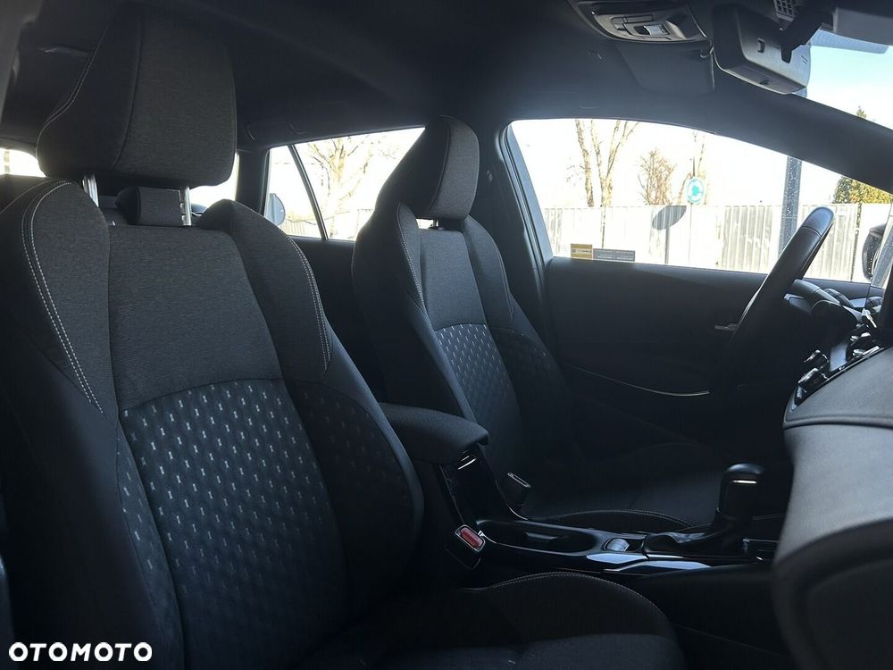 Toyota Corolla 1.8 Hybrid Comfort - 37