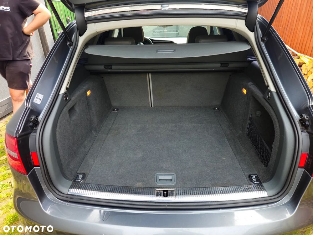 Audi A4 ver-avant-2-0-tdi-116g-dpf-ambition - 11