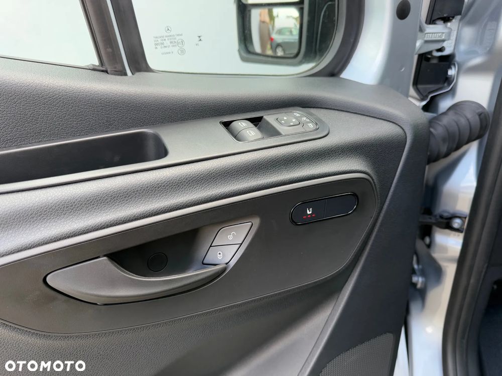 Mercedes-Benz Sprinter - 20