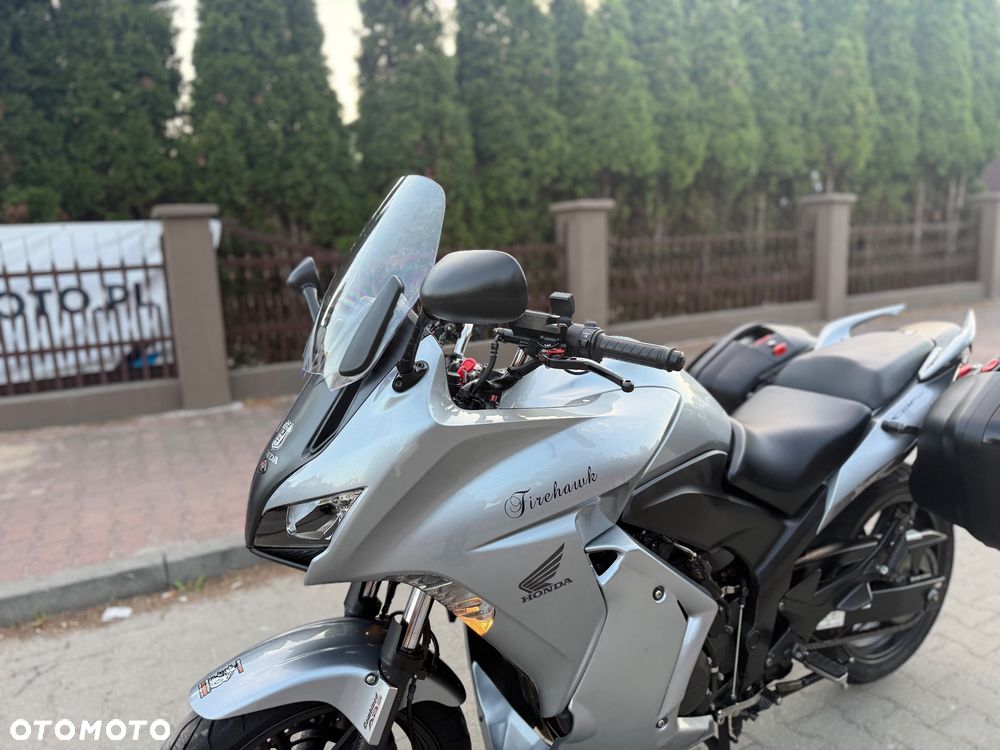 Honda CBF - 17