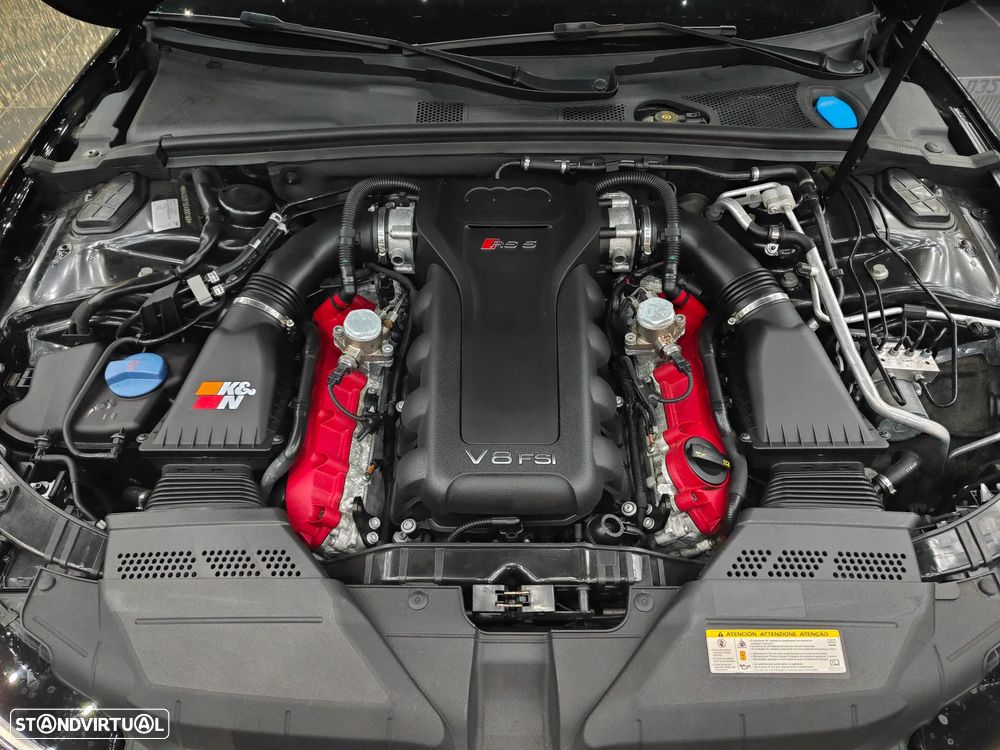Audi RS5 4.2 FSi quattro - 29