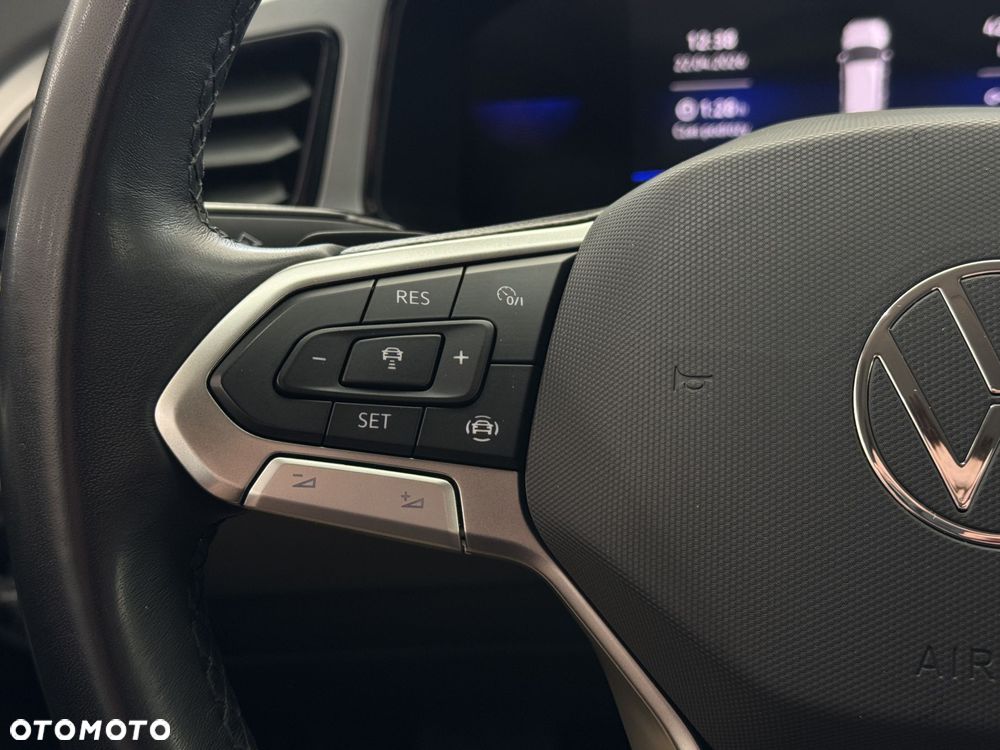 Volkswagen T-Roc - 21