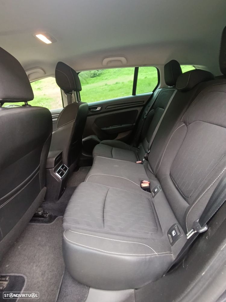 Renault Mégane Sport Tourer 1.5 Blue dCi Limited - 23