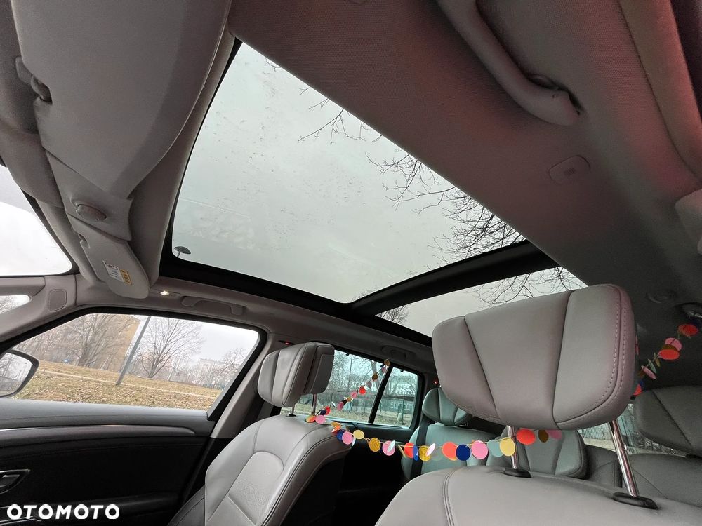 Renault Espace 1.6 dCi Energy Initiale Paris EDC - 9