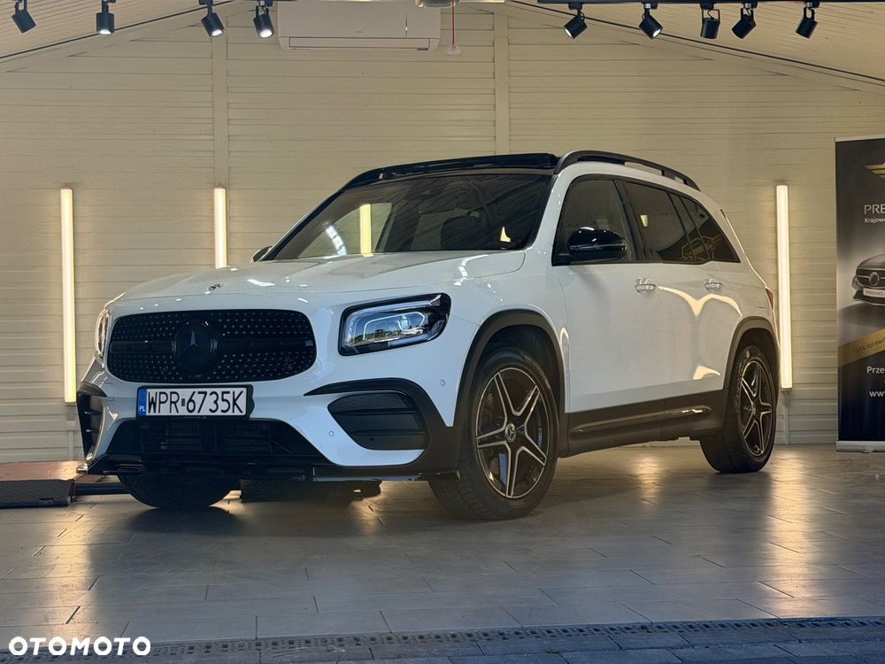 Mercedes-Benz GLB 200 4-Matic AMG Line 8G-DCT - 11