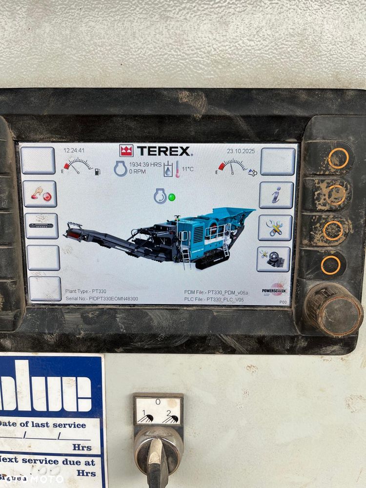 Powerscreen Premiertrak 330 - 11