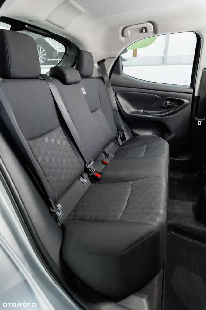 Toyota Yaris 1.5 Comfort - 16