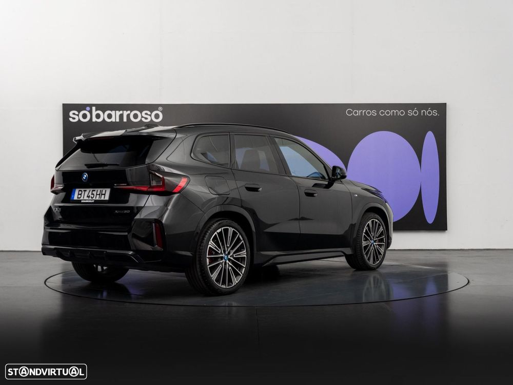 BMW iX1 xDrive30 Pack Desportivo M Pro - 6