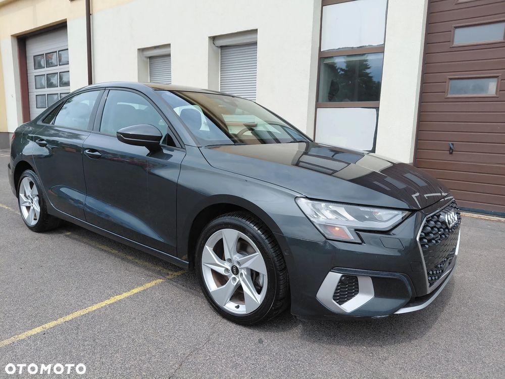 Audi A3 Limousine - 1
