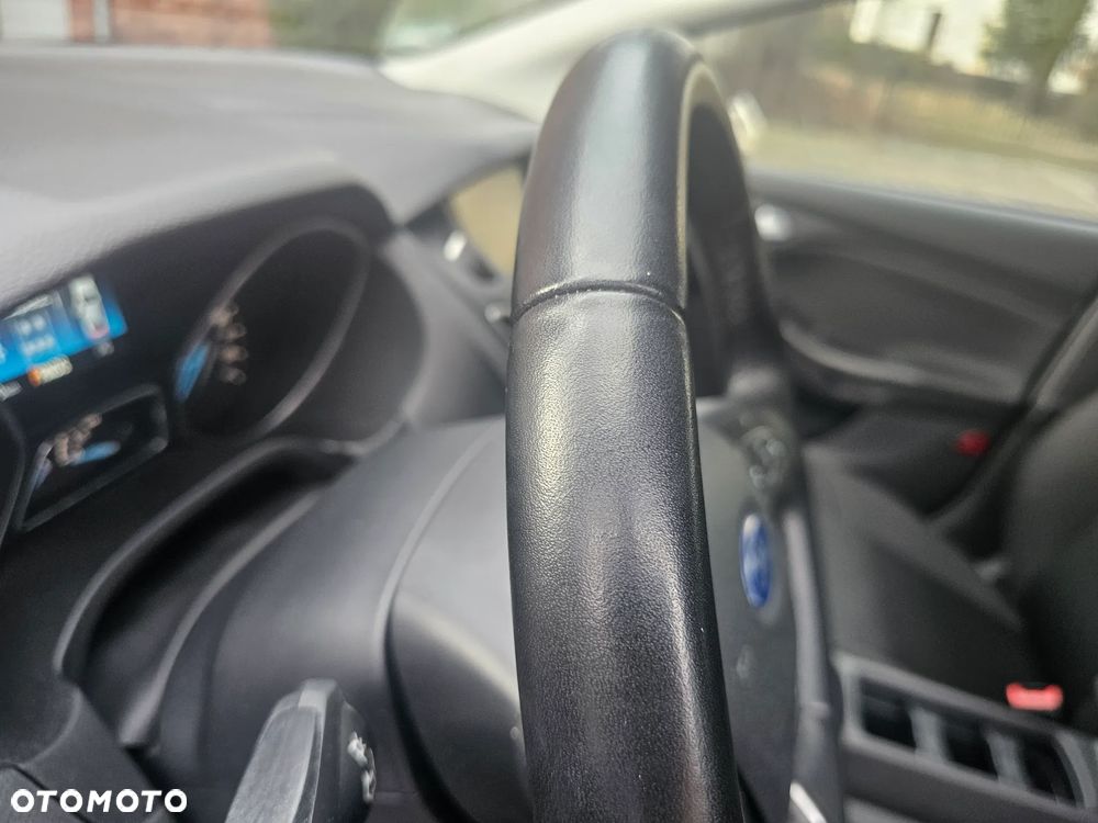 Ford Focus 1.5 TDCi DPF Start-Stopp-System Titanium - 19