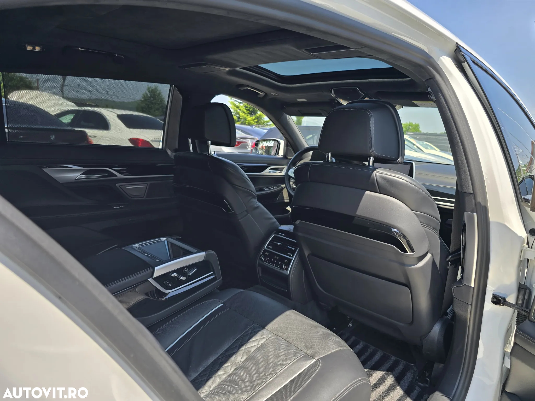 BMW Seria 7 740Ld xDrive - 13