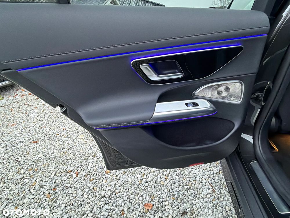 Mercedes-Benz Klasa E 300 de 4-Matic Avantgarde - 29