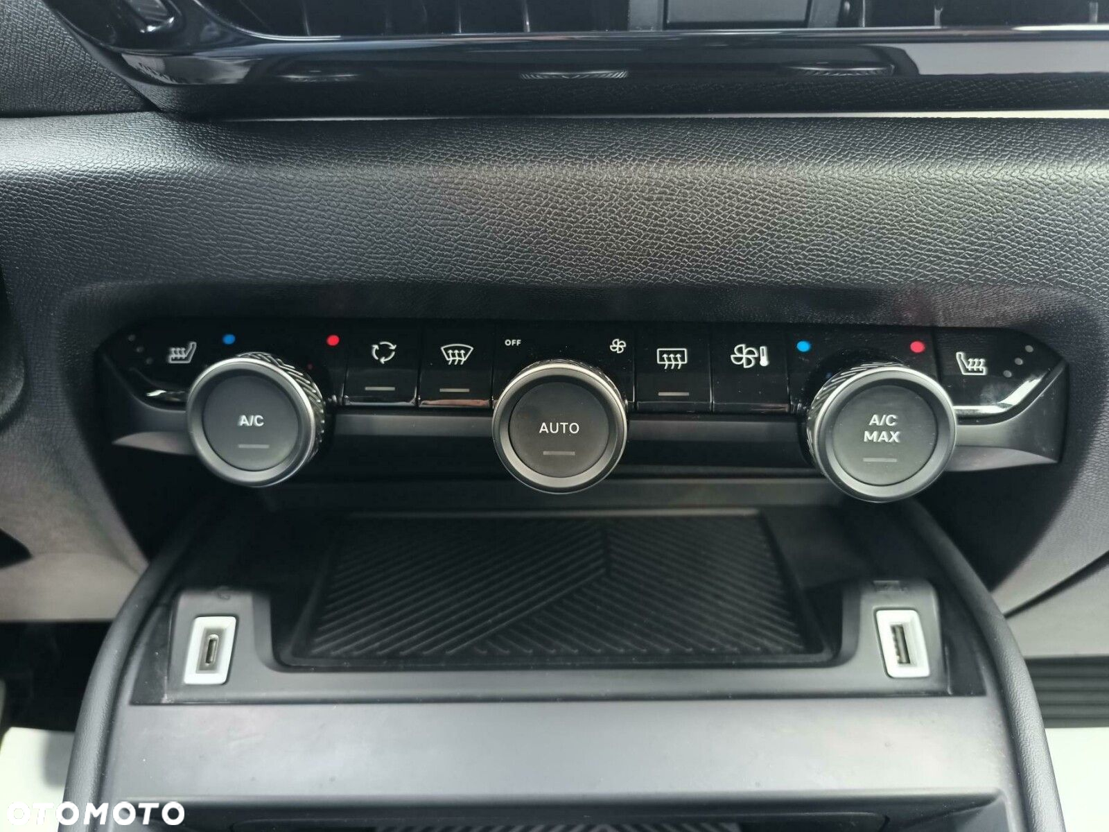 Citroën C4 1.2 PureTech Feel S&S - 22