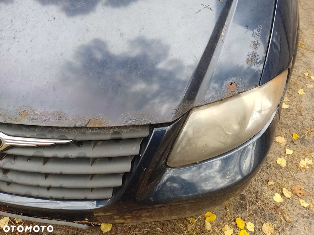 Chrysler Town & Country - 8