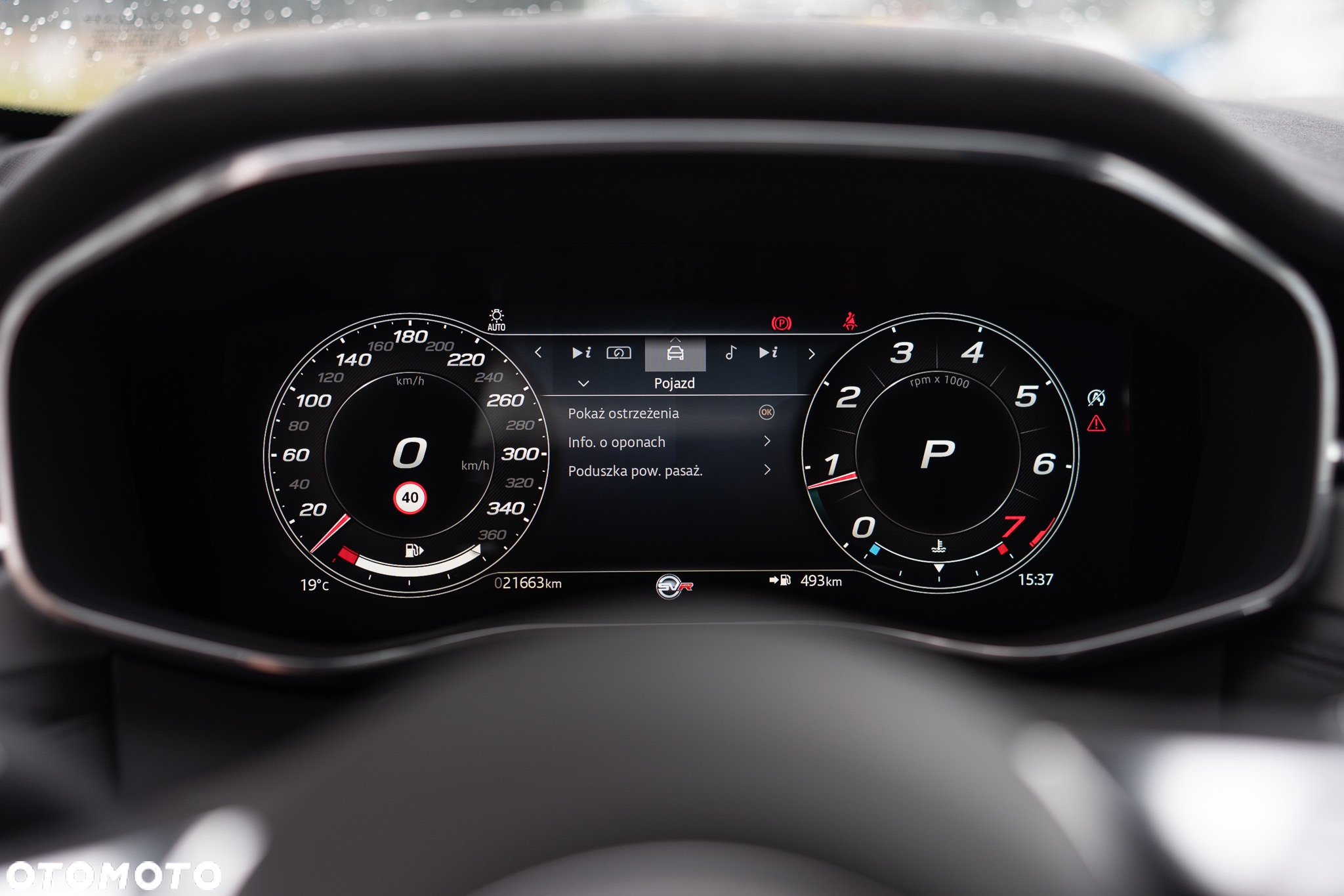 Jaguar F-Pace 5.0 V8 P550 AWD SVR - 8
