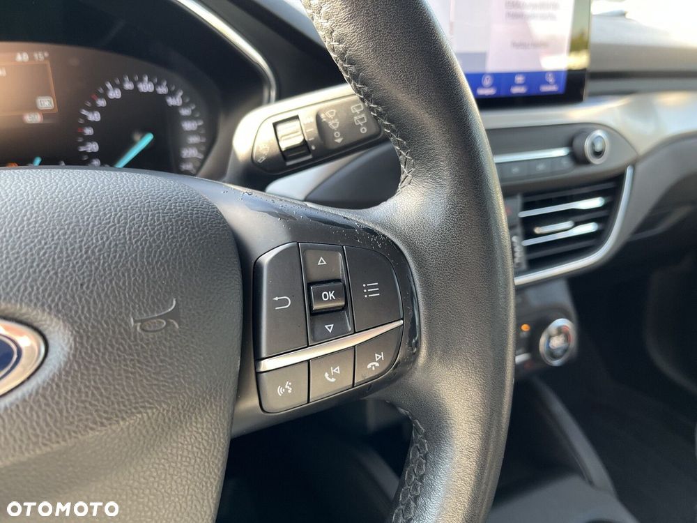 Ford Focus - 25