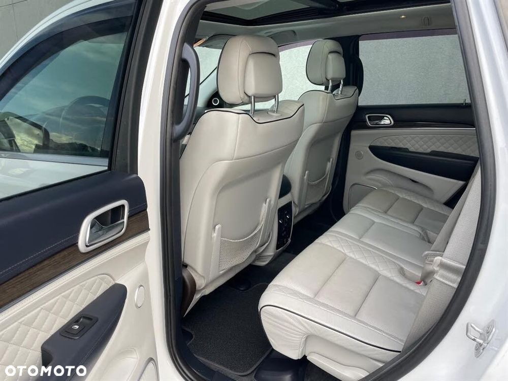 Jeep Grand Cherokee 5.7 V8 HEMI Summit - 25