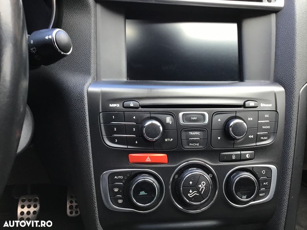 Citroën DS4 HDi 110 Chic - 23