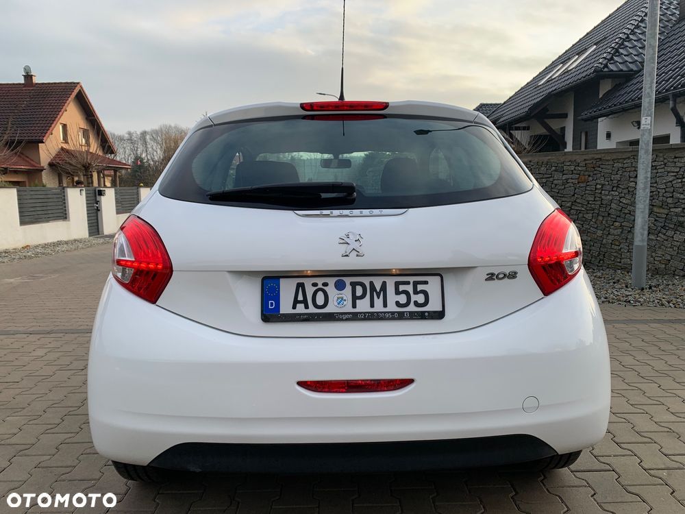 Peugeot 208 HDi 68 Like - 6
