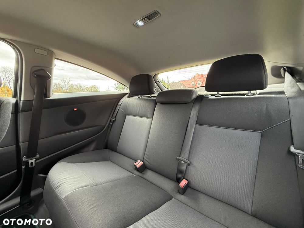 Opel Astra III GTC 1.8 Cosmo - 19