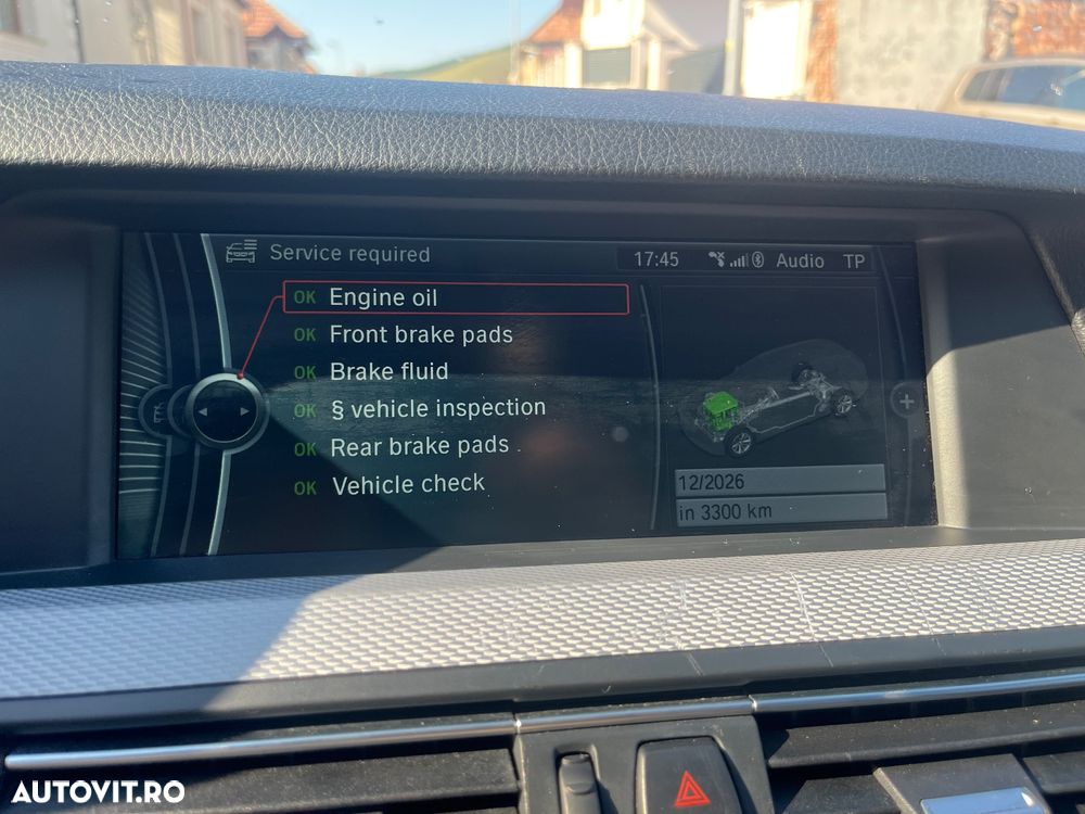 BMW Seria 5 525d xDrive AT - 11