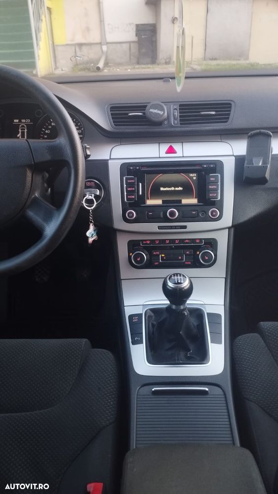 Volkswagen Passat 2.0TDI Comfortline DPF - 6