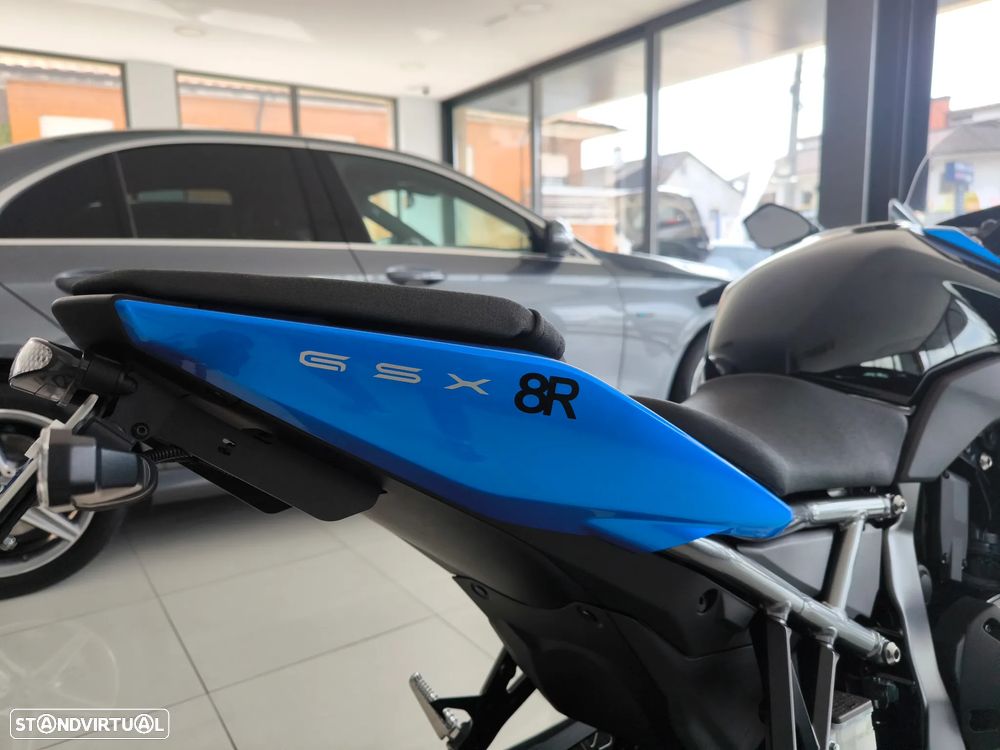 Suzuki GSX 8R - 7