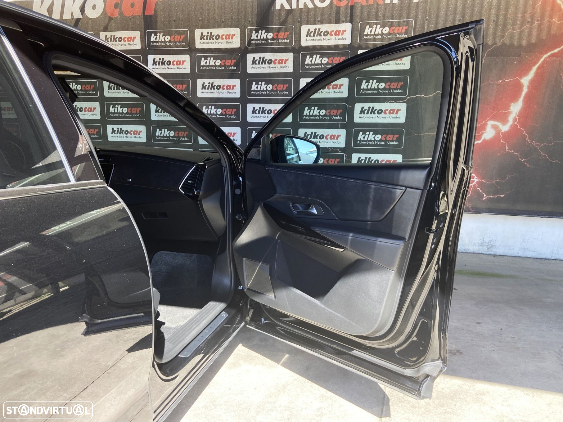 DS DS7 Crossback - 11