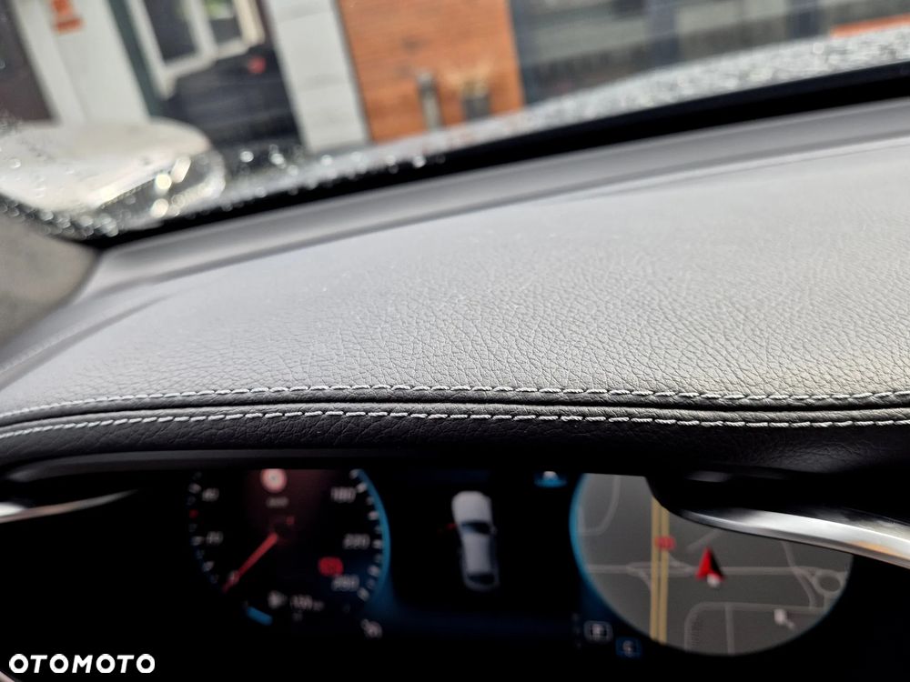 Mercedes-Benz GLC 220 d 4Matic 9G-TRONIC AMG Line - 12