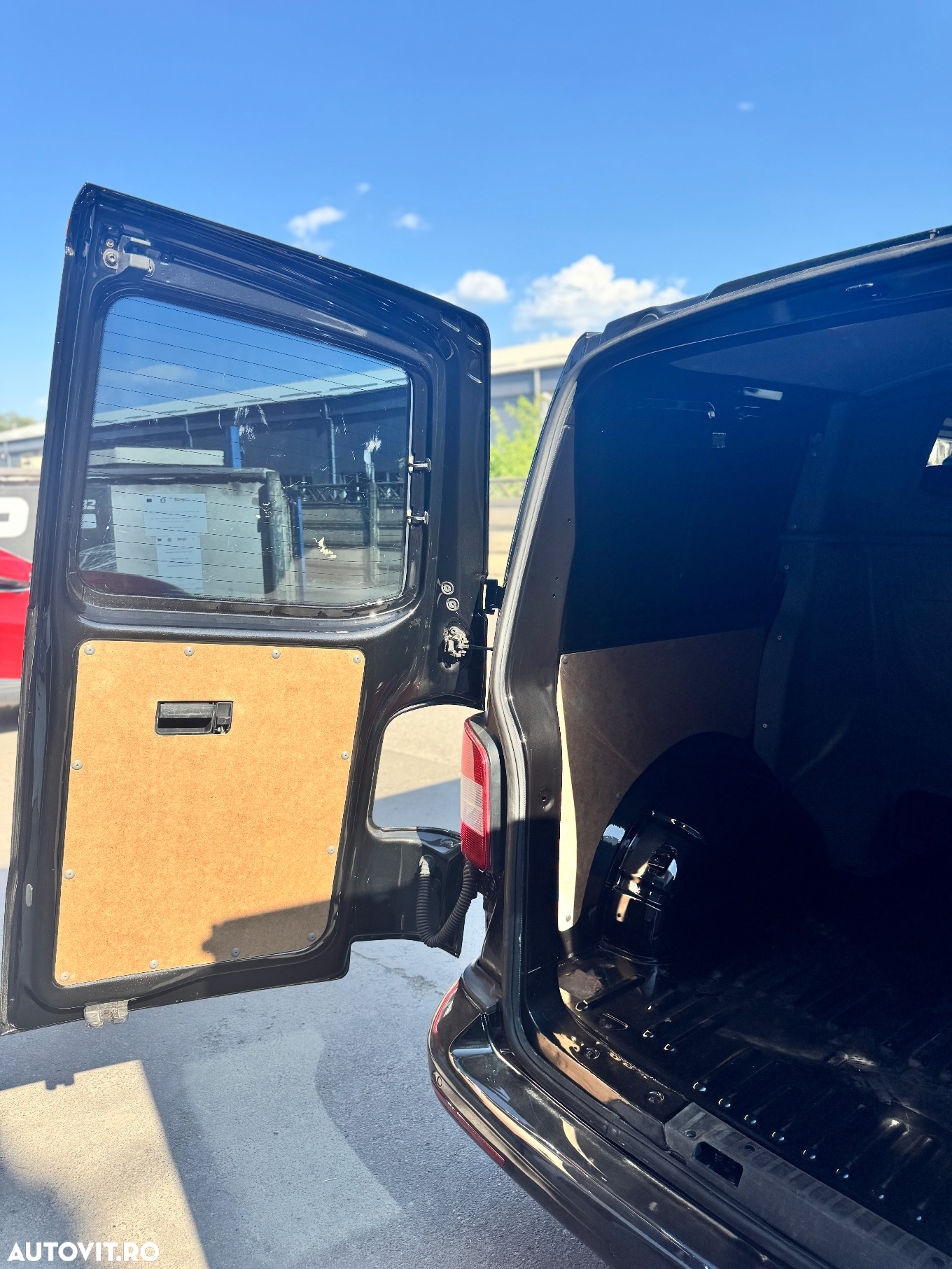 Volkswagen Transporter - 8