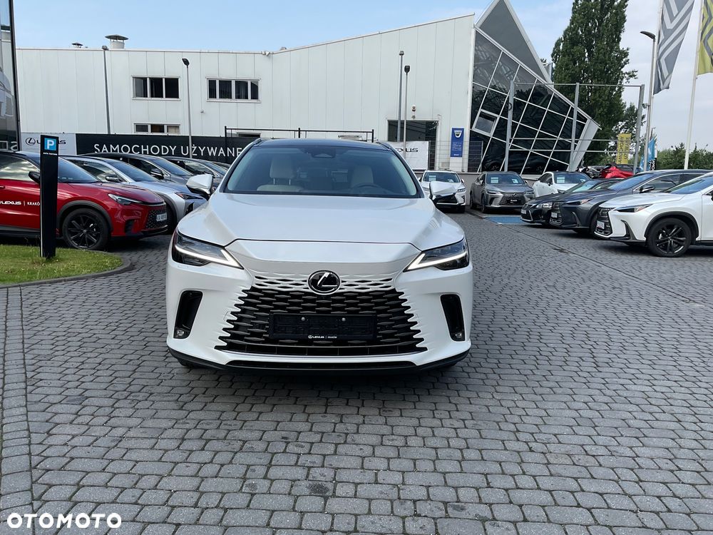 Lexus RX 450h+ Omotenashi - 6