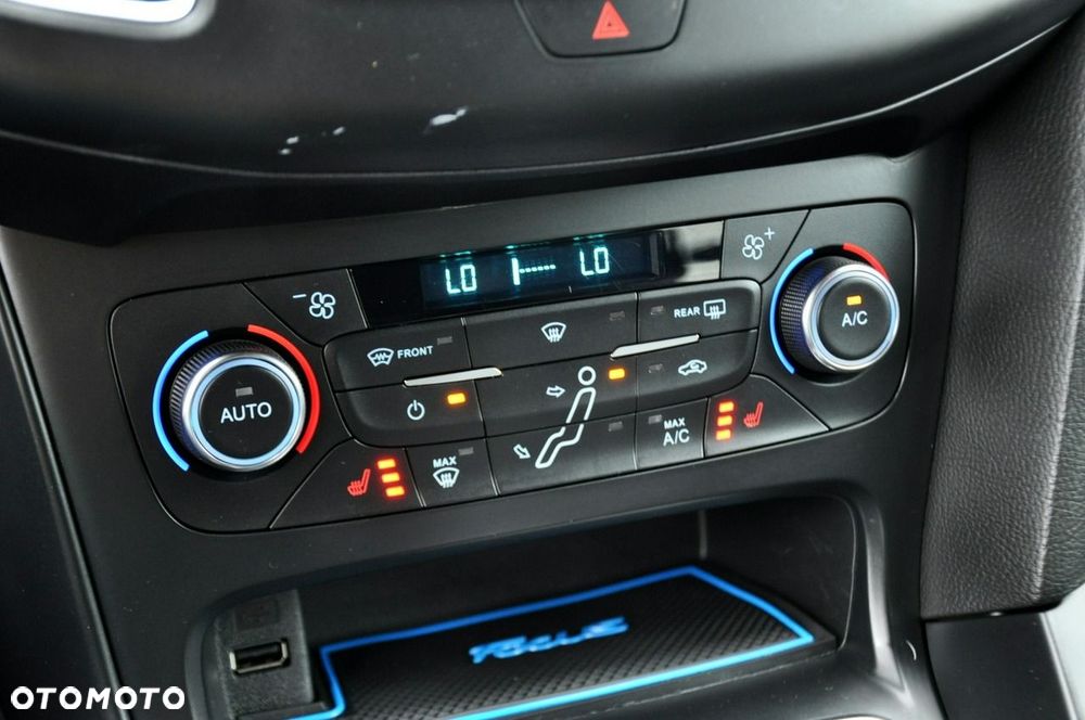 Ford Focus 2.0 TDCi ST - 35