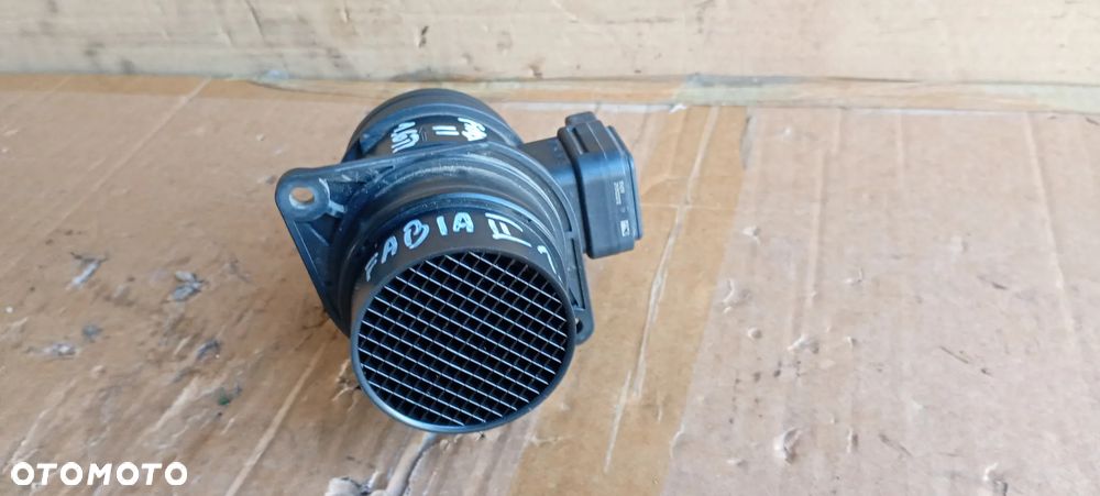 Przepływomierz powietrza Skoda Fabia II 1.6 TDI 03L906461 - 2
