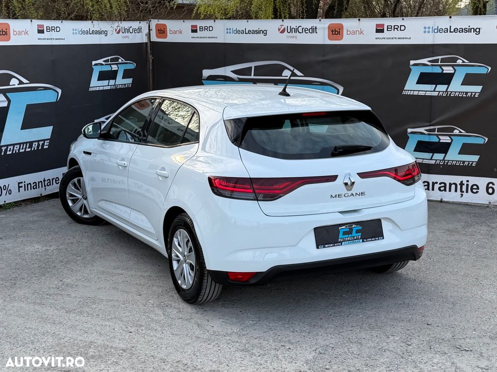 Renault Megane BLUE dCi Business - 27