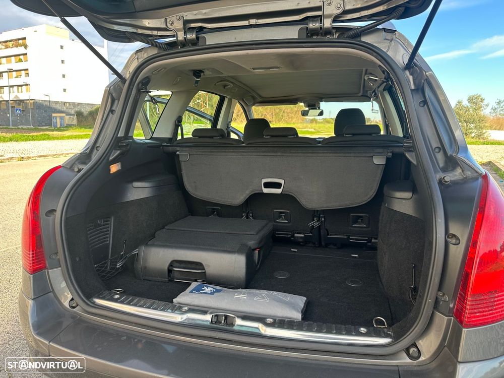 Peugeot 308 1.6 HDi Executive CVM6 - 15