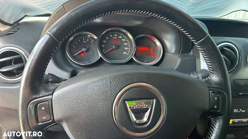 Dacia Duster 1.2 TCe 4x4 Laureate - 8